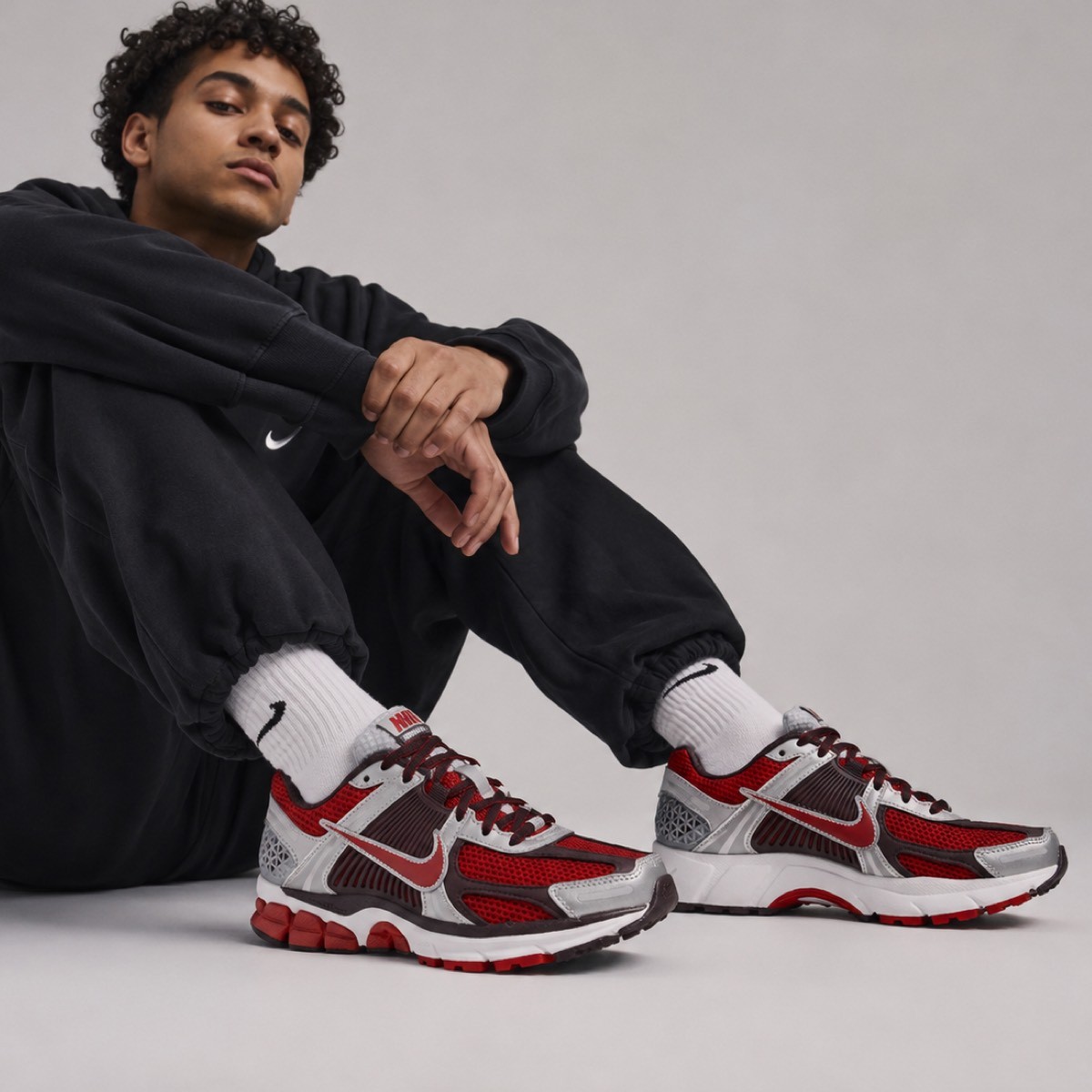 Nike Vomero 5 Kırmızı Günlük Spor Ayakkabı FN7778-600